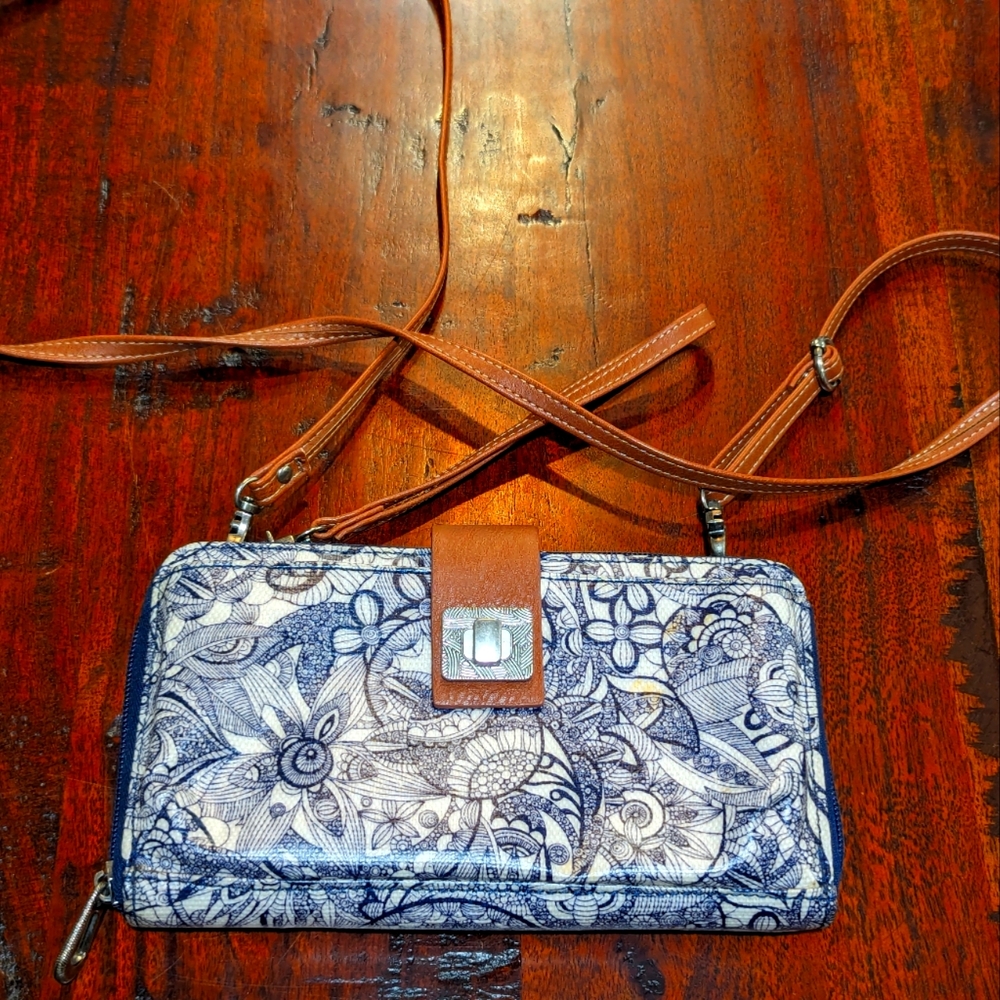 Sakroots Blue White Crossbody Clutch Wristlet Bag